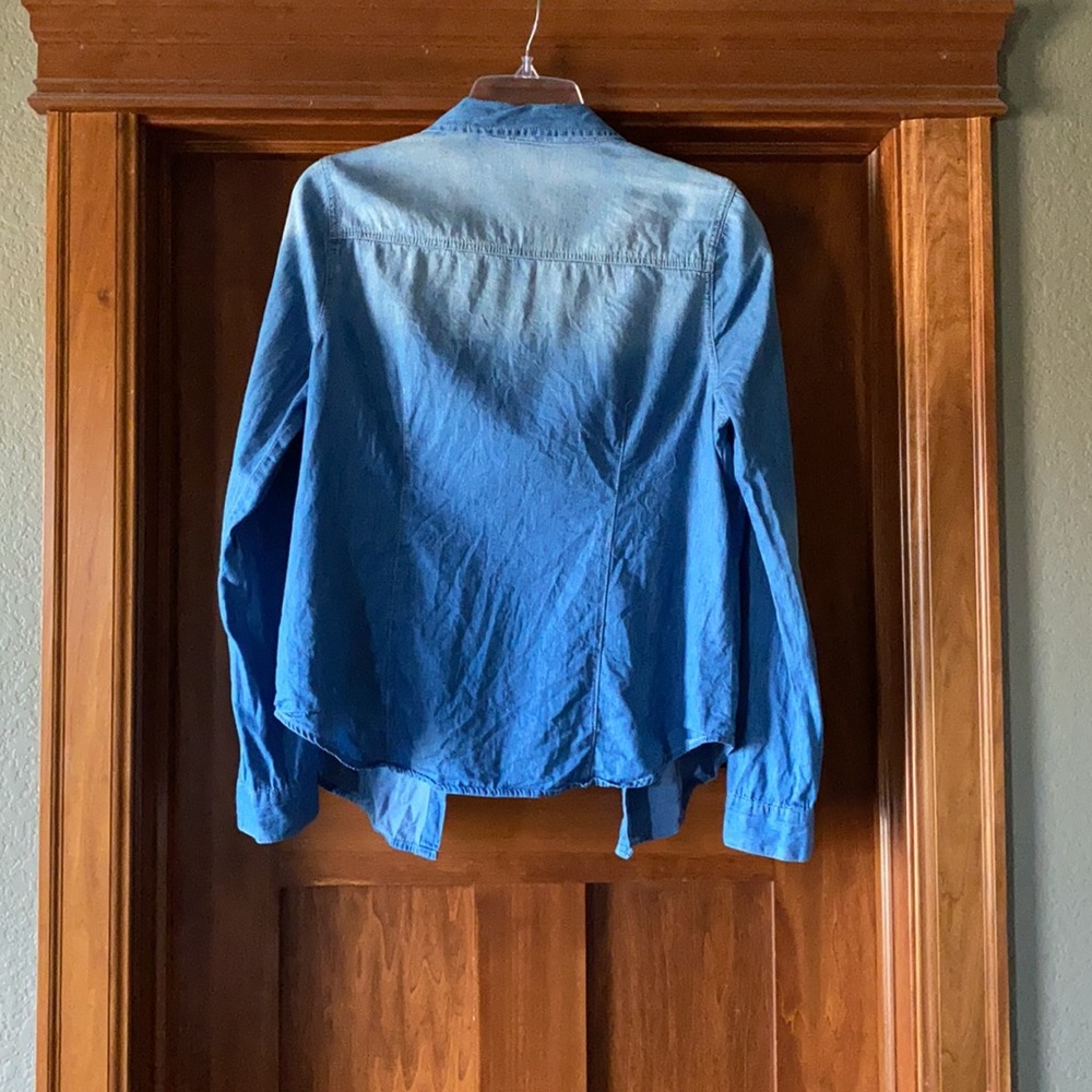 Charolette Russe denim shirt size medium. - Picture 5 of 5